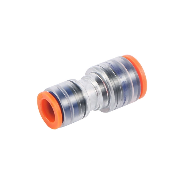 Which fiber laser pointer has a 5m attenuation blind zone 