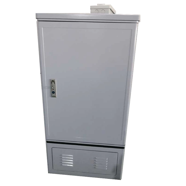 Photovoltaic panel connected to step-up step-down module