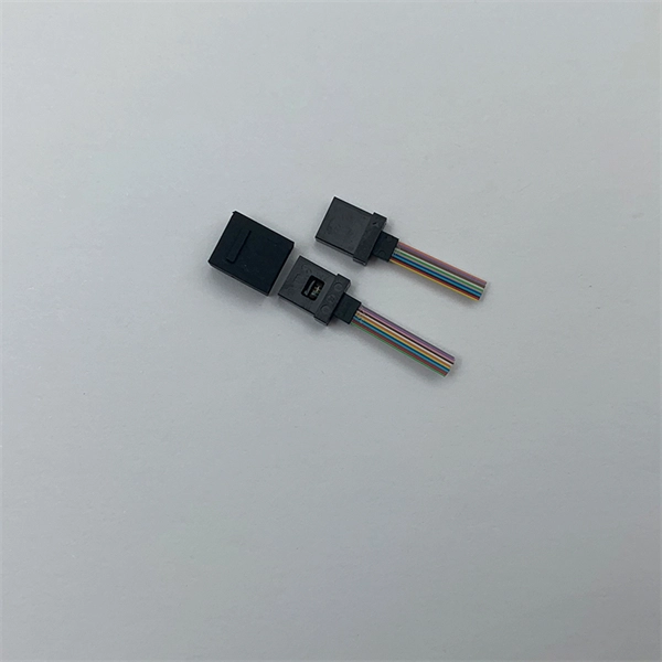 Can access layer switches be configured