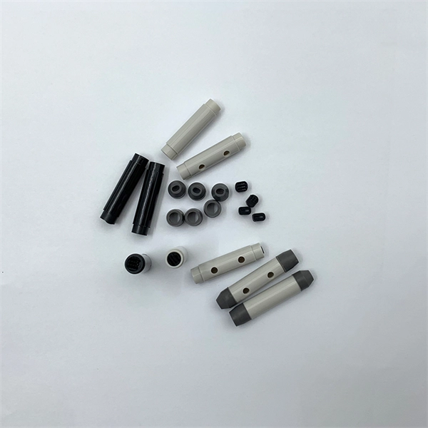 There are two most common types of fiber optic connectors 