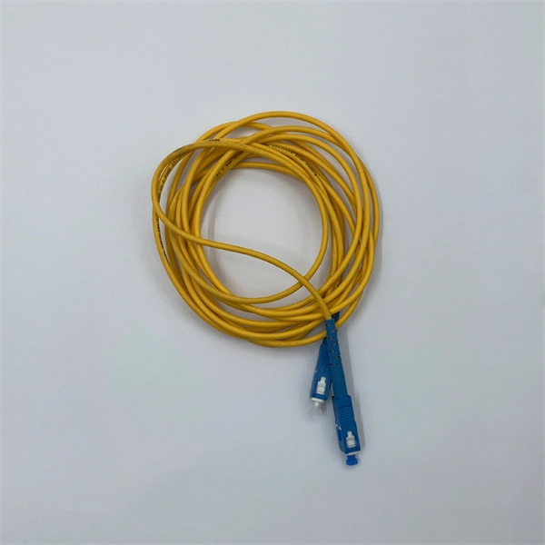 What are the methods for fiber optic splicing in Polish optical cables 