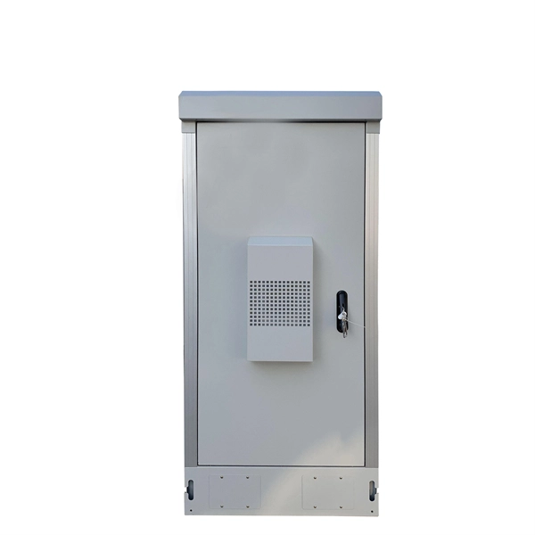 How should the distribution box panel be configured